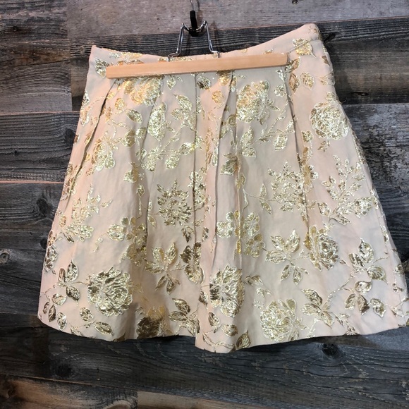 Ark & Co | Gold Leaf Mini Skirt | L - Picture 2 of 5